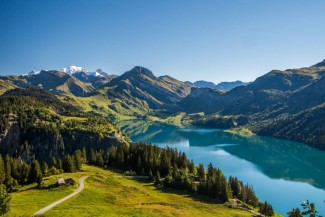 Lacs et Balcons du Beaufortain - France