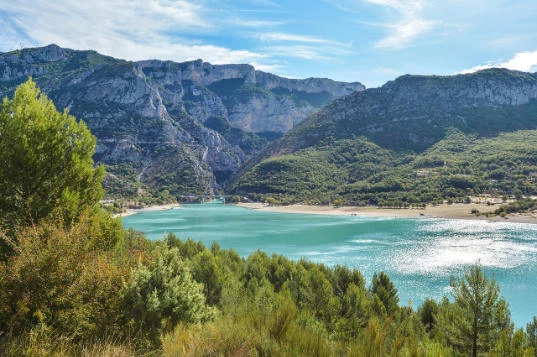 Verdon,entre lac, villages provençaux et canyons - Photo 1
