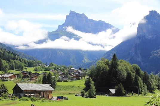 Lacs et Cascades de Haute Savoie - Photo 1