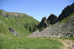 Lacs et Volcans d'Auvergne - Photo 3