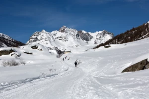 LE  GRAND TOUR DU THABOR EN RAQUETTES, HAUTE MONTAGNE - Photo 3